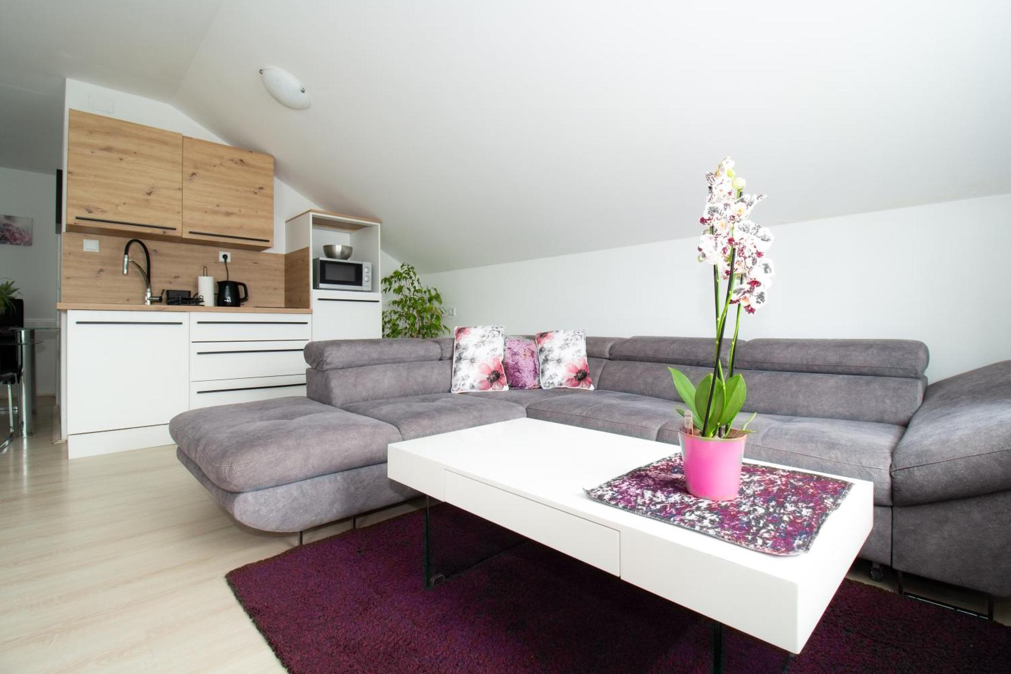 Apartman Keti Donja Lomnica エクステリア 写真