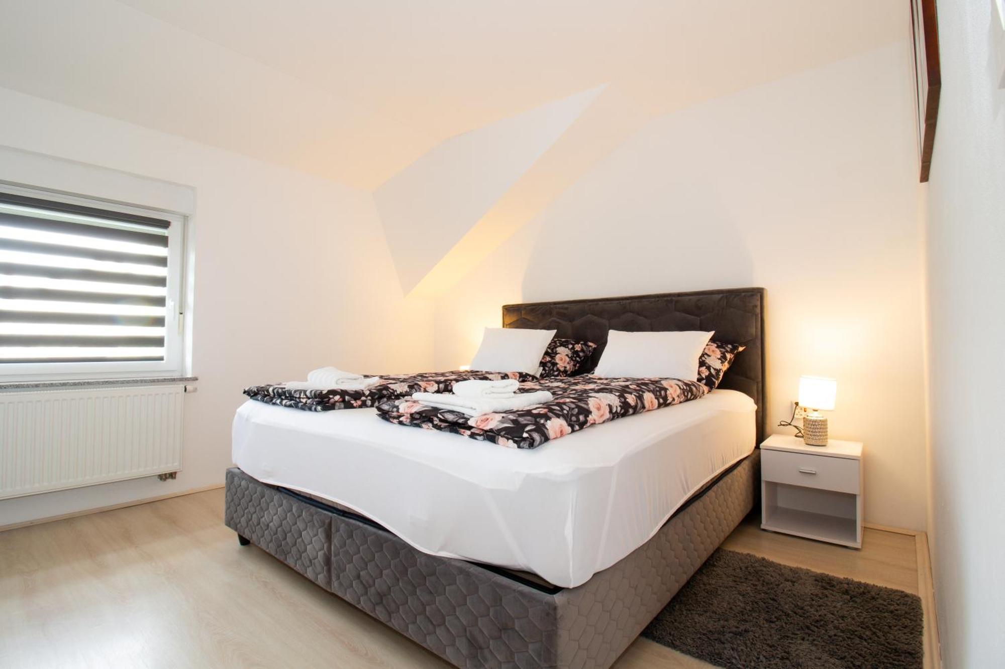 Apartman Keti Donja Lomnica エクステリア 写真