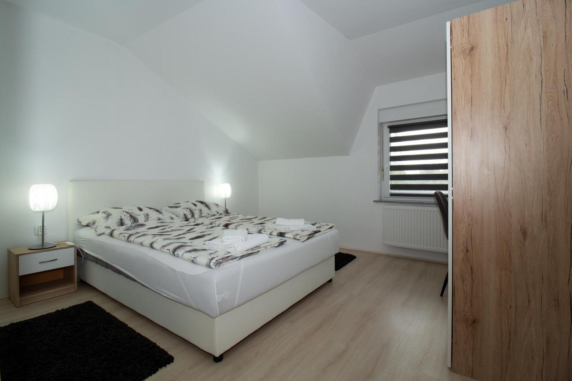 Apartman Keti Donja Lomnica エクステリア 写真