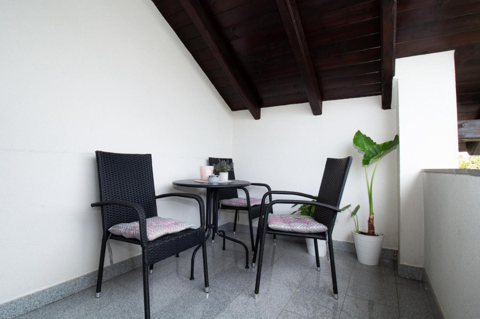 Apartman Keti Donja Lomnica エクステリア 写真